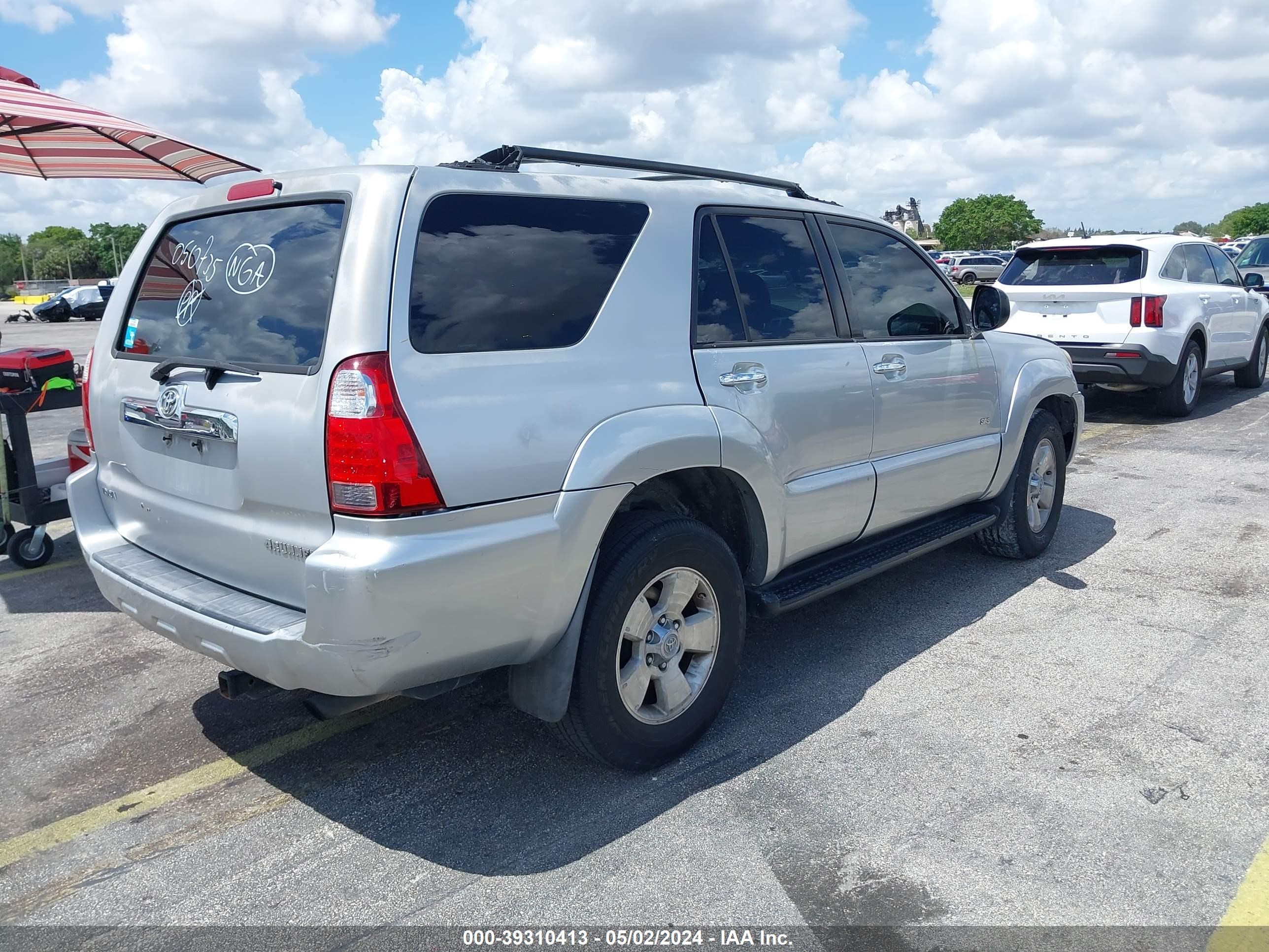 Photo 3 VIN: JTEZU14R968050735 - TOYOTA 4RUNNER 