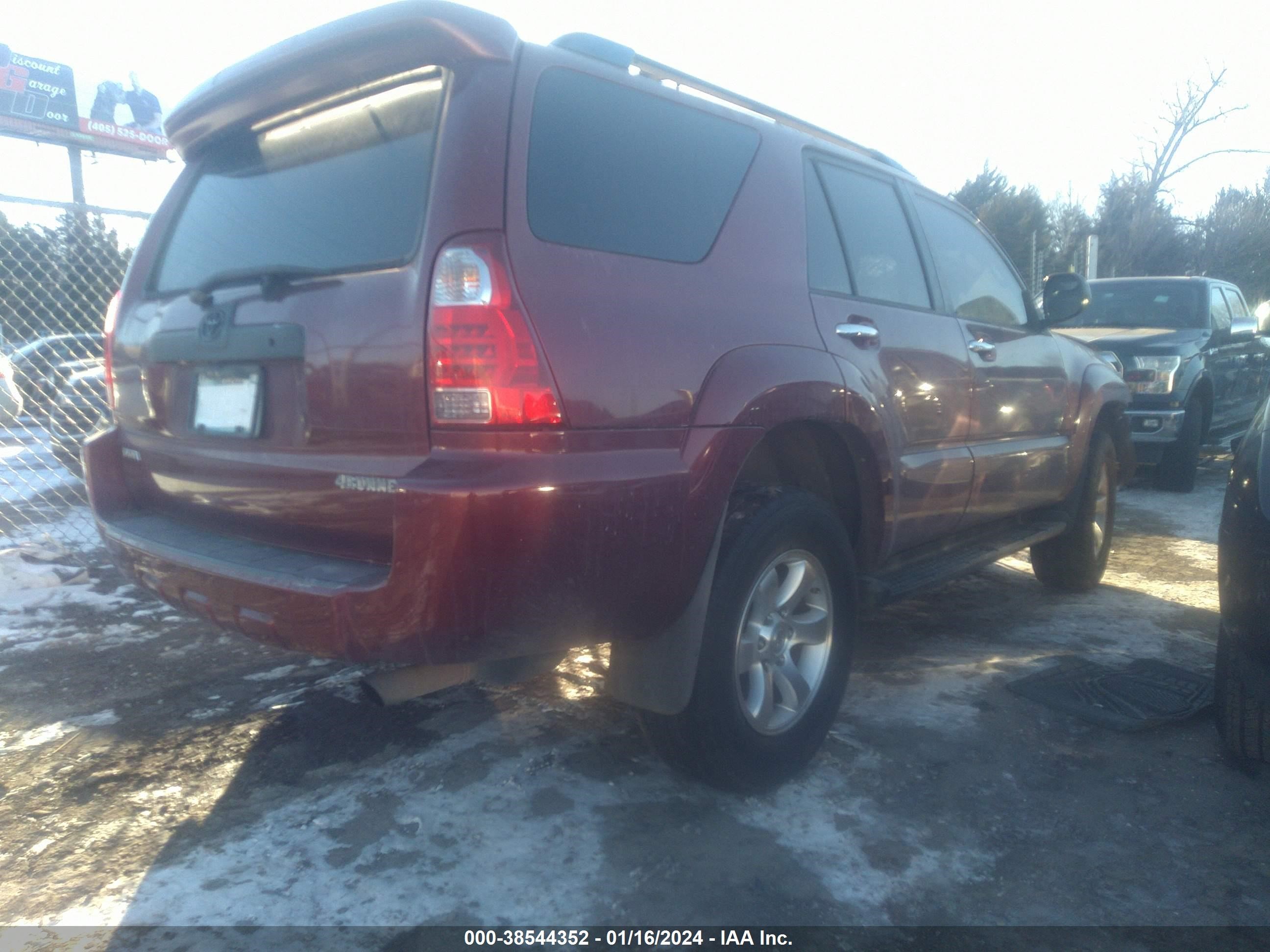 Photo 3 VIN: JTEZU14R968064814 - TOYOTA 4RUNNER 