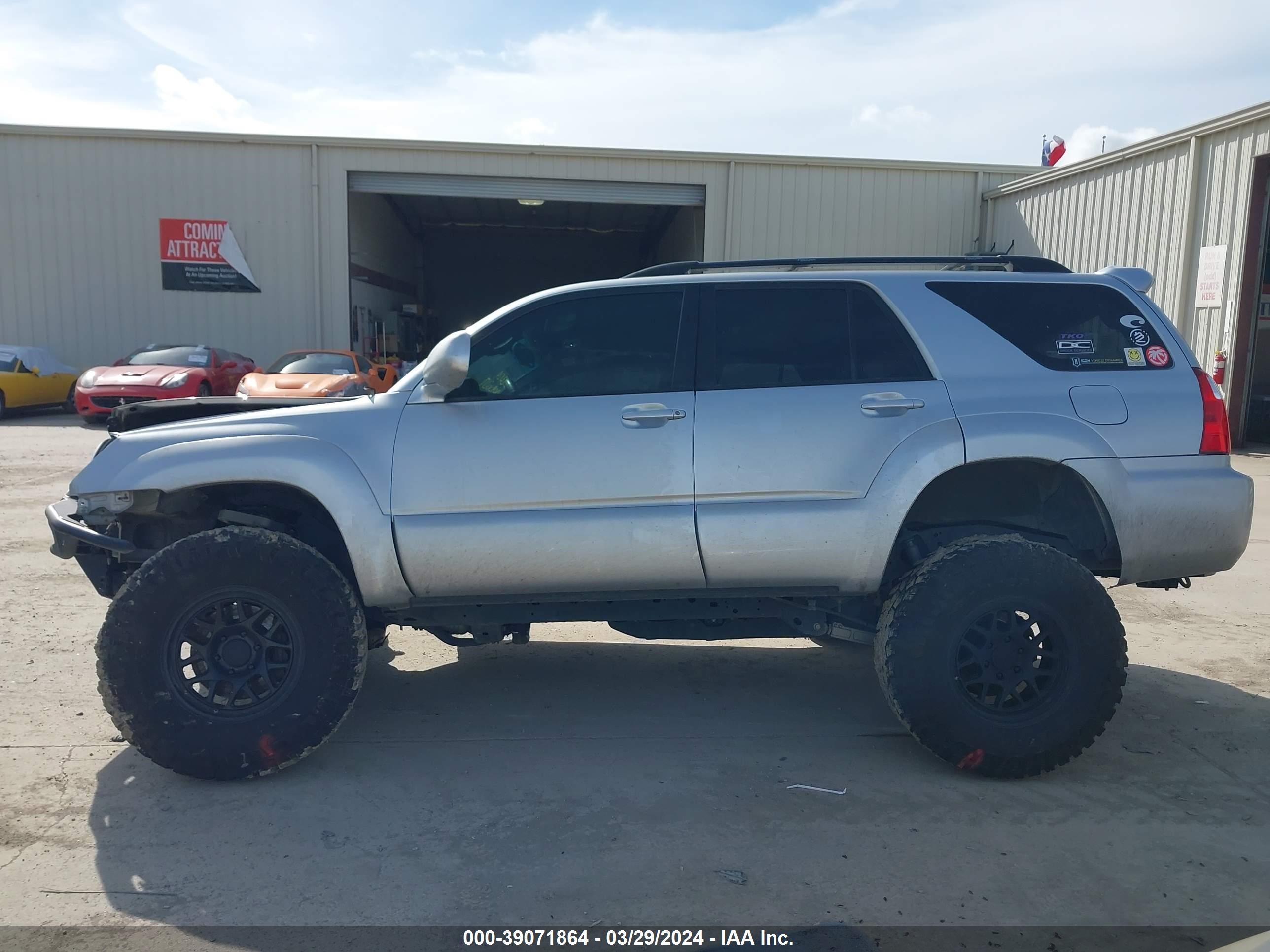 Photo 13 VIN: JTEZU17R260070268 - TOYOTA 4RUNNER 