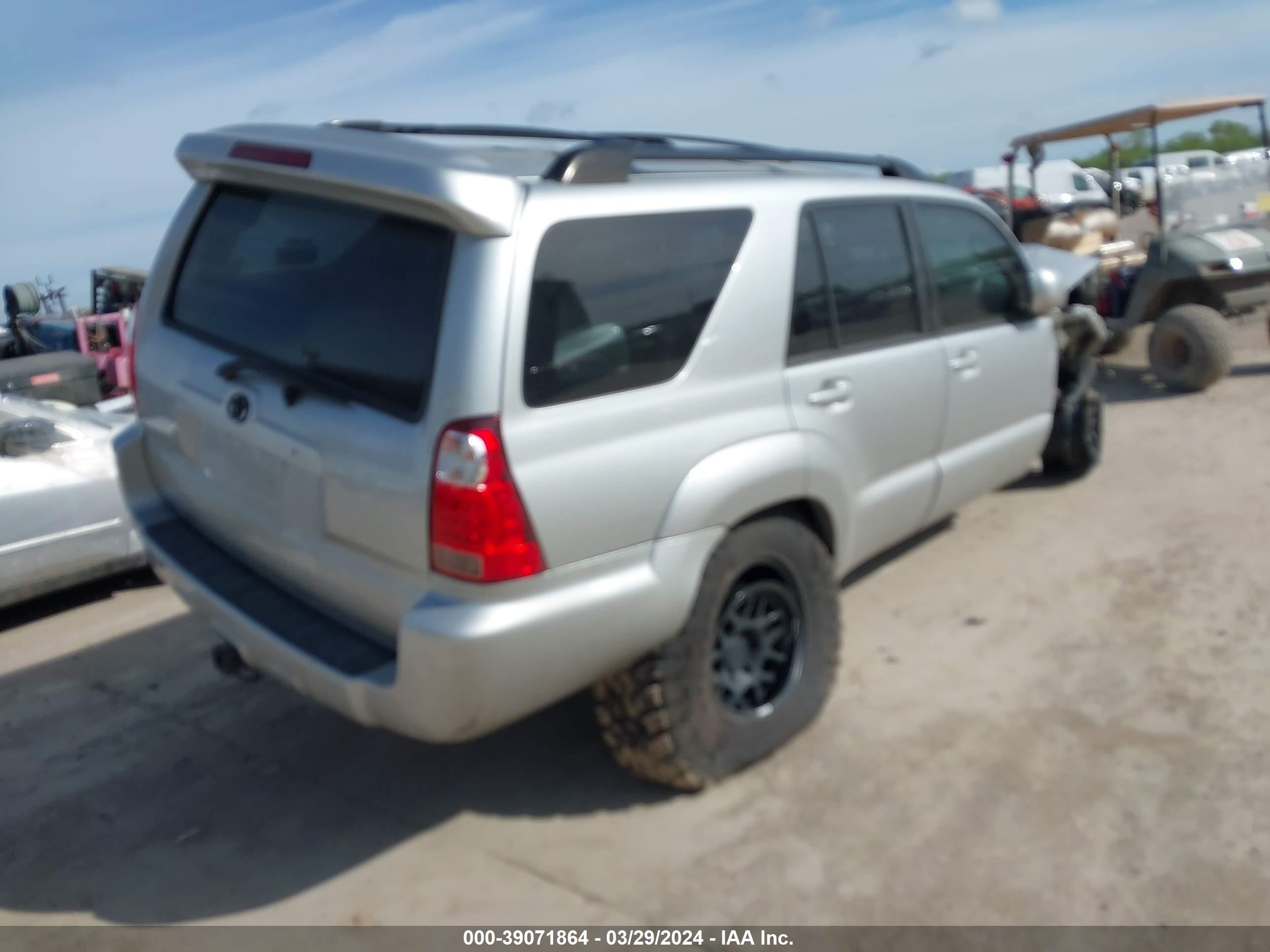 Photo 3 VIN: JTEZU17R260070268 - TOYOTA 4RUNNER 