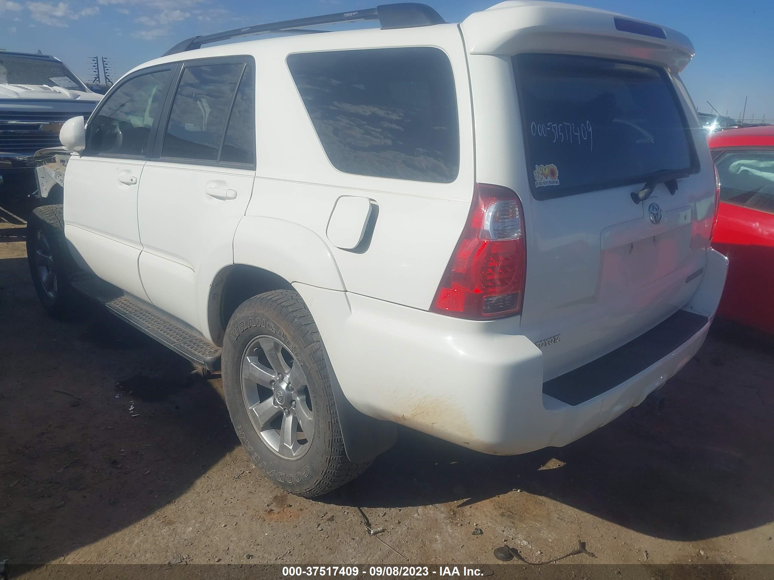 Photo 2 VIN: JTEZU17R48K005932 - TOYOTA 4RUNNER 