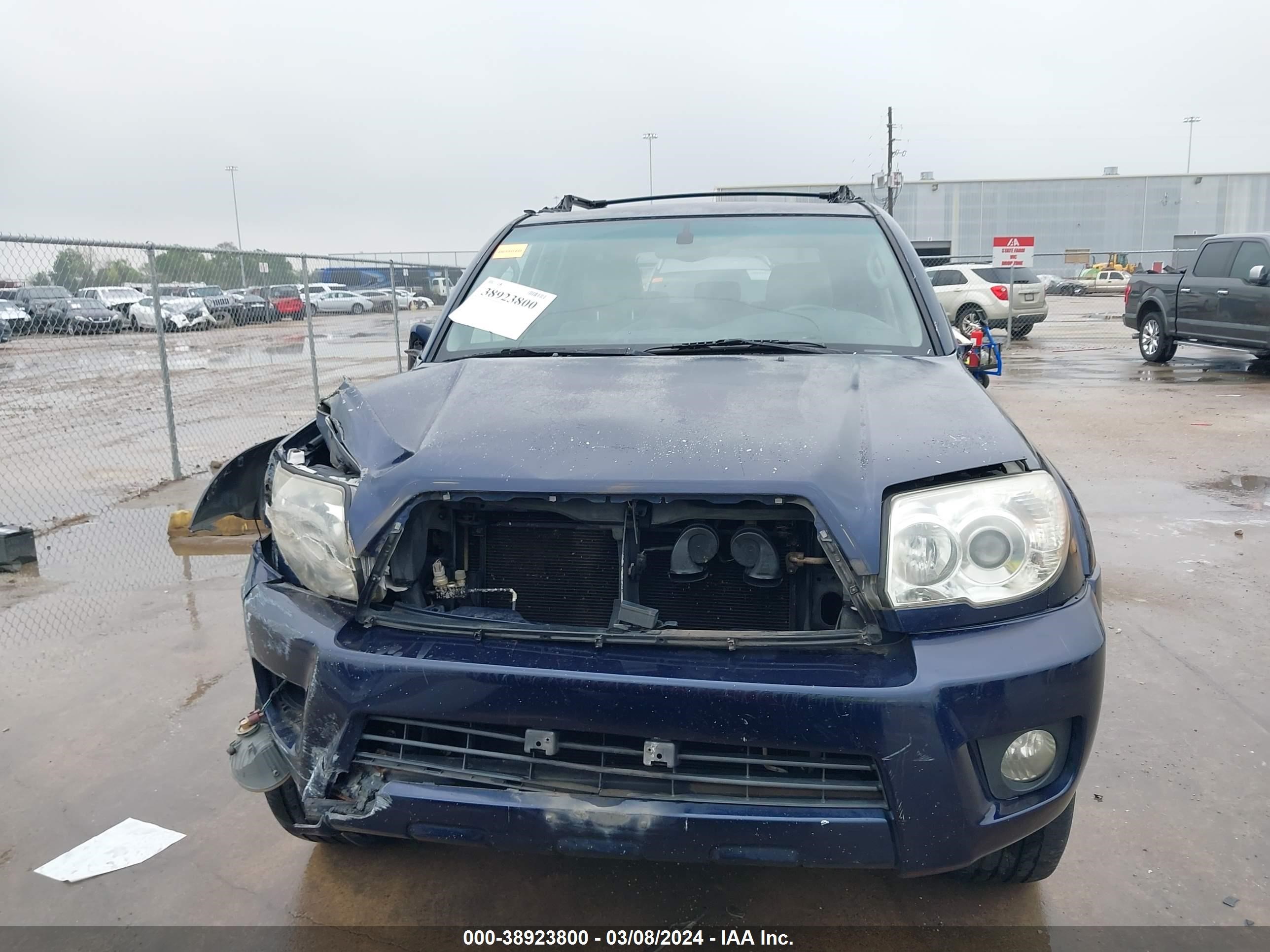 Photo 11 VIN: JTEZU17R768061826 - TOYOTA 4RUNNER 