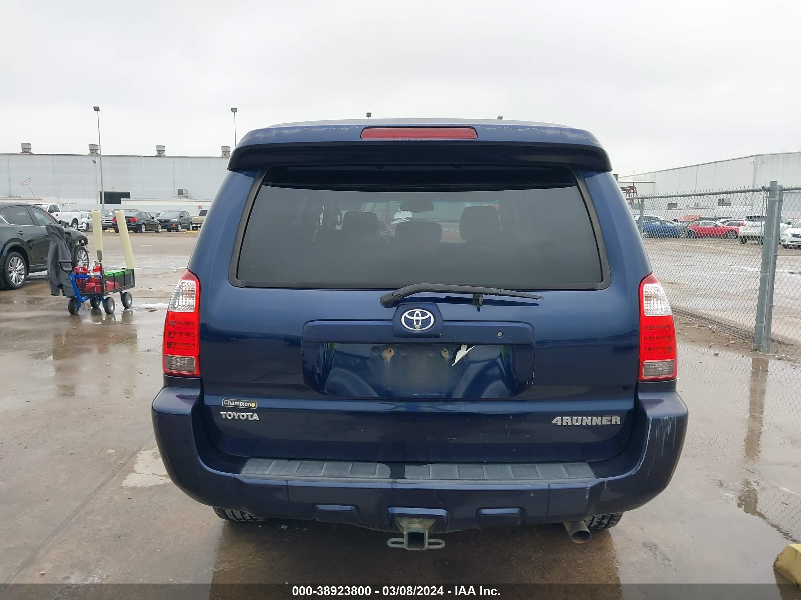 Photo 15 VIN: JTEZU17R768061826 - TOYOTA 4RUNNER 