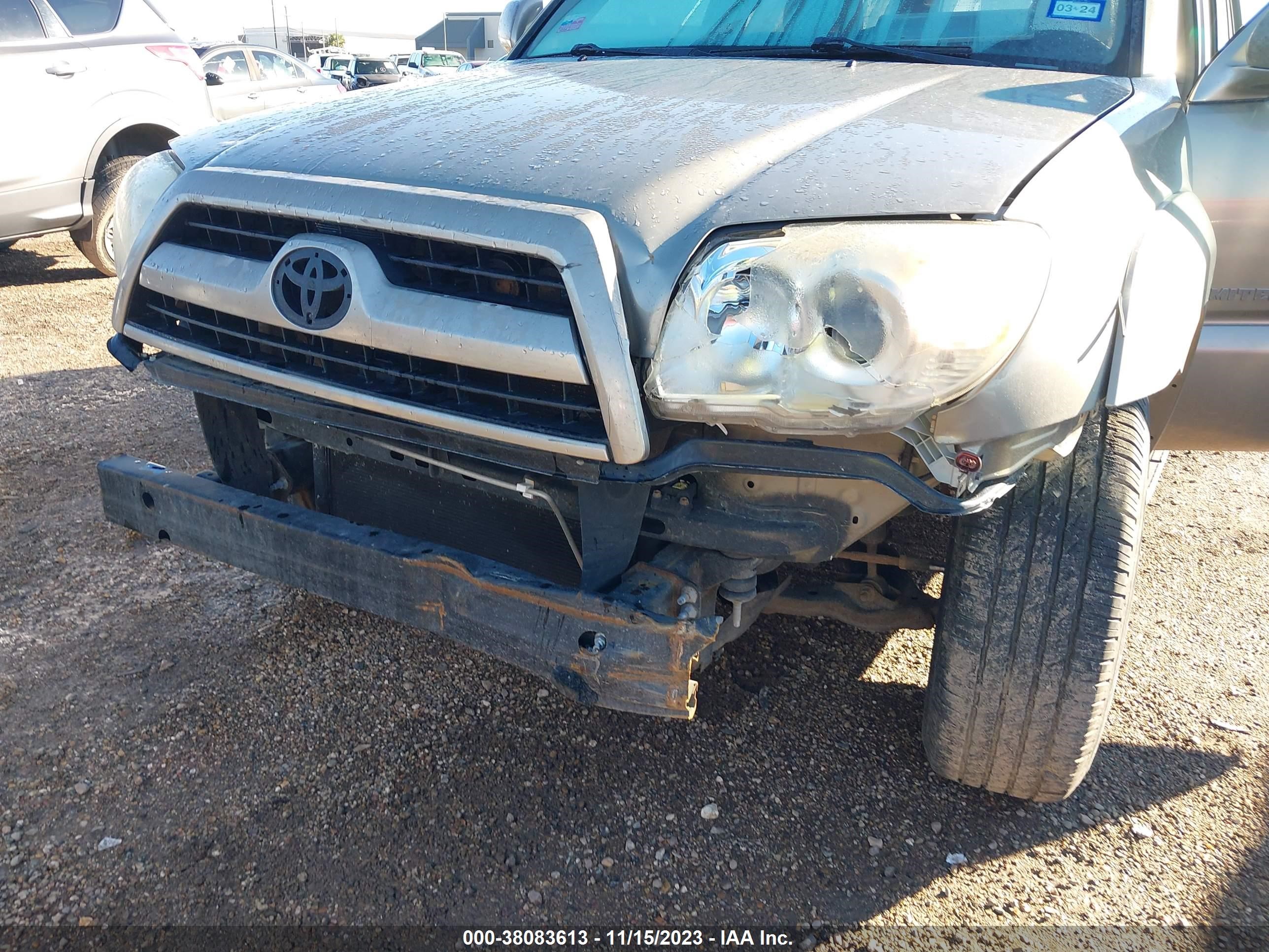 Photo 5 VIN: JTEZU17R878070553 - TOYOTA 4RUNNER 