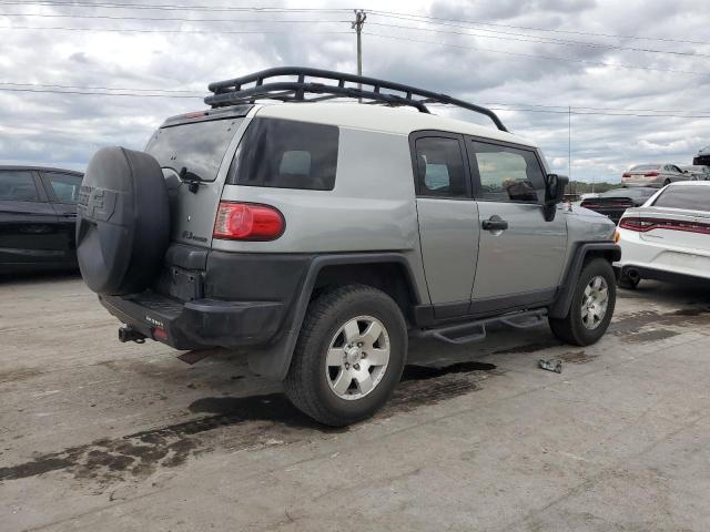 Photo 2 VIN: JTEZU4BF5AK009072 - TOYOTA FJ CRUISER 