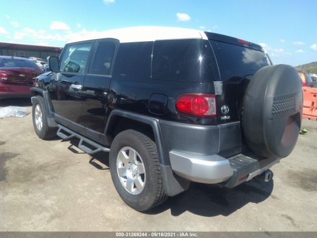 Photo 2 VIN: JTEZU4BFXAK008869 - TOYOTA FJ CRUISER 