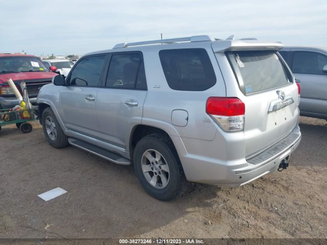 Photo 2 VIN: JTEZU5JR0B5033085 - TOYOTA 4RUNNER 