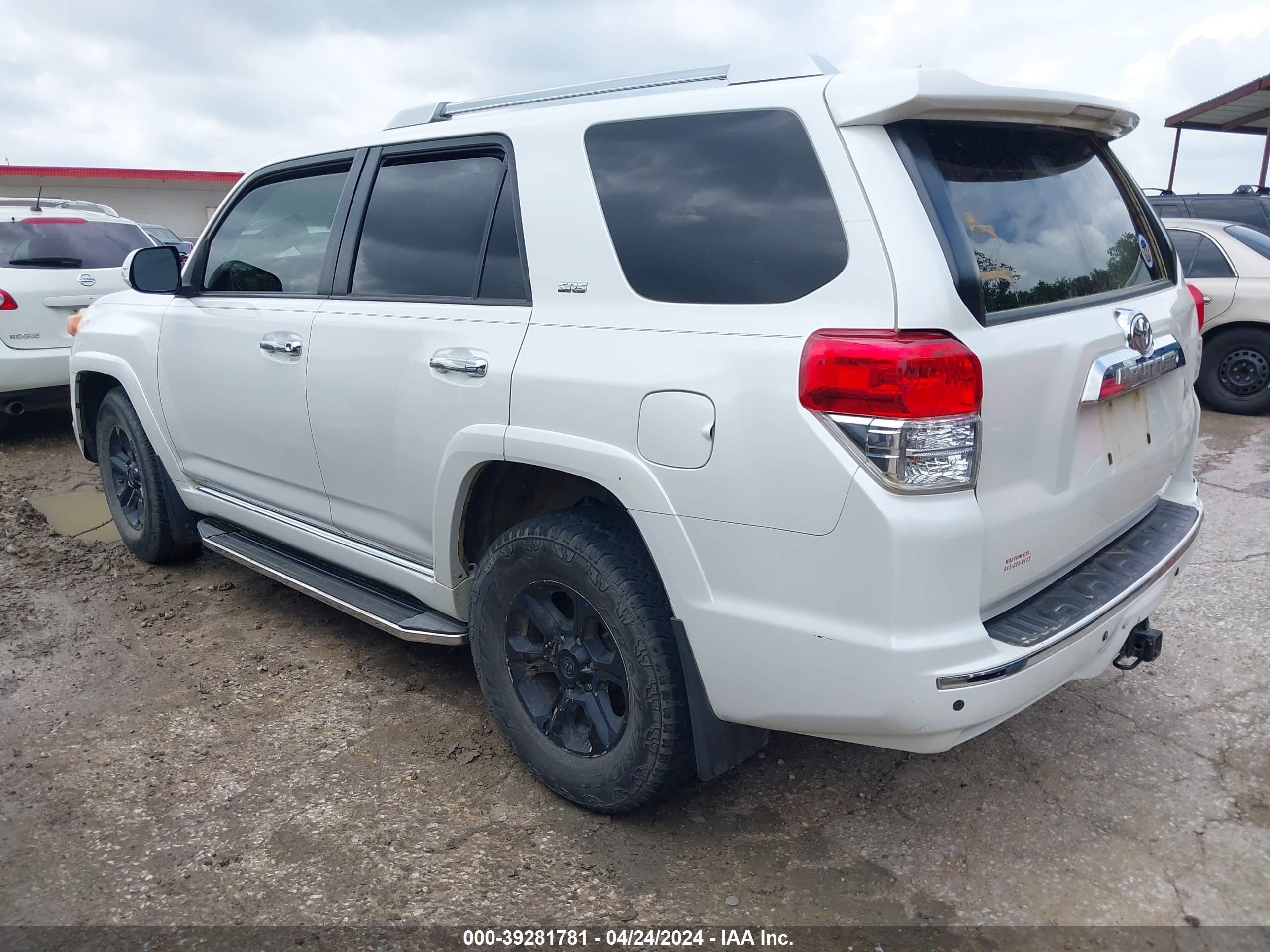 Photo 2 VIN: JTEZU5JR0D5061438 - TOYOTA 4RUNNER 