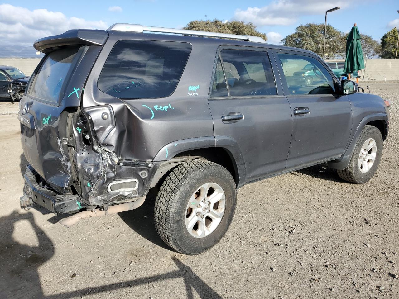 Photo 2 VIN: JTEZU5JR0F5090375 - TOYOTA 4RUNNER 