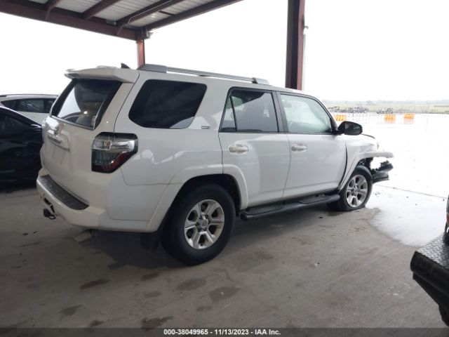 Photo 3 VIN: JTEZU5JR0F5092031 - TOYOTA 4RUNNER 