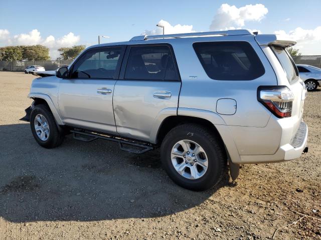 Photo 1 VIN: JTEZU5JR0J5185558 - TOYOTA 4RUNNER SR 