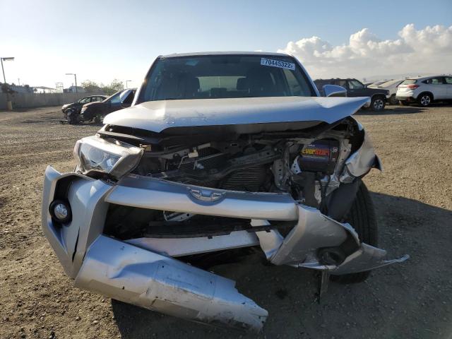 Photo 4 VIN: JTEZU5JR0J5185558 - TOYOTA 4RUNNER SR 