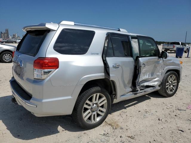 Photo 2 VIN: JTEZU5JR1A5002975 - TOYOTA 4RUNNER SR 