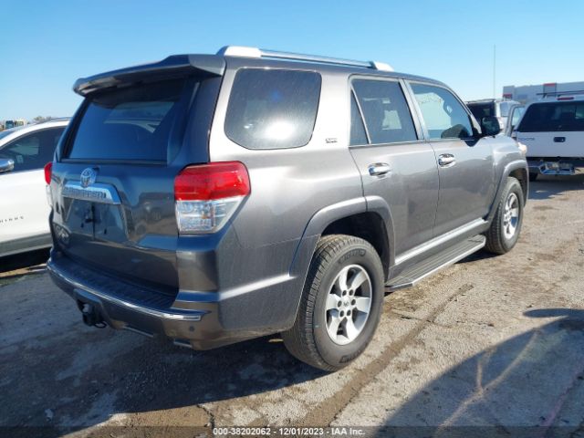 Photo 3 VIN: JTEZU5JR1B5029305 - TOYOTA 4RUNNER 