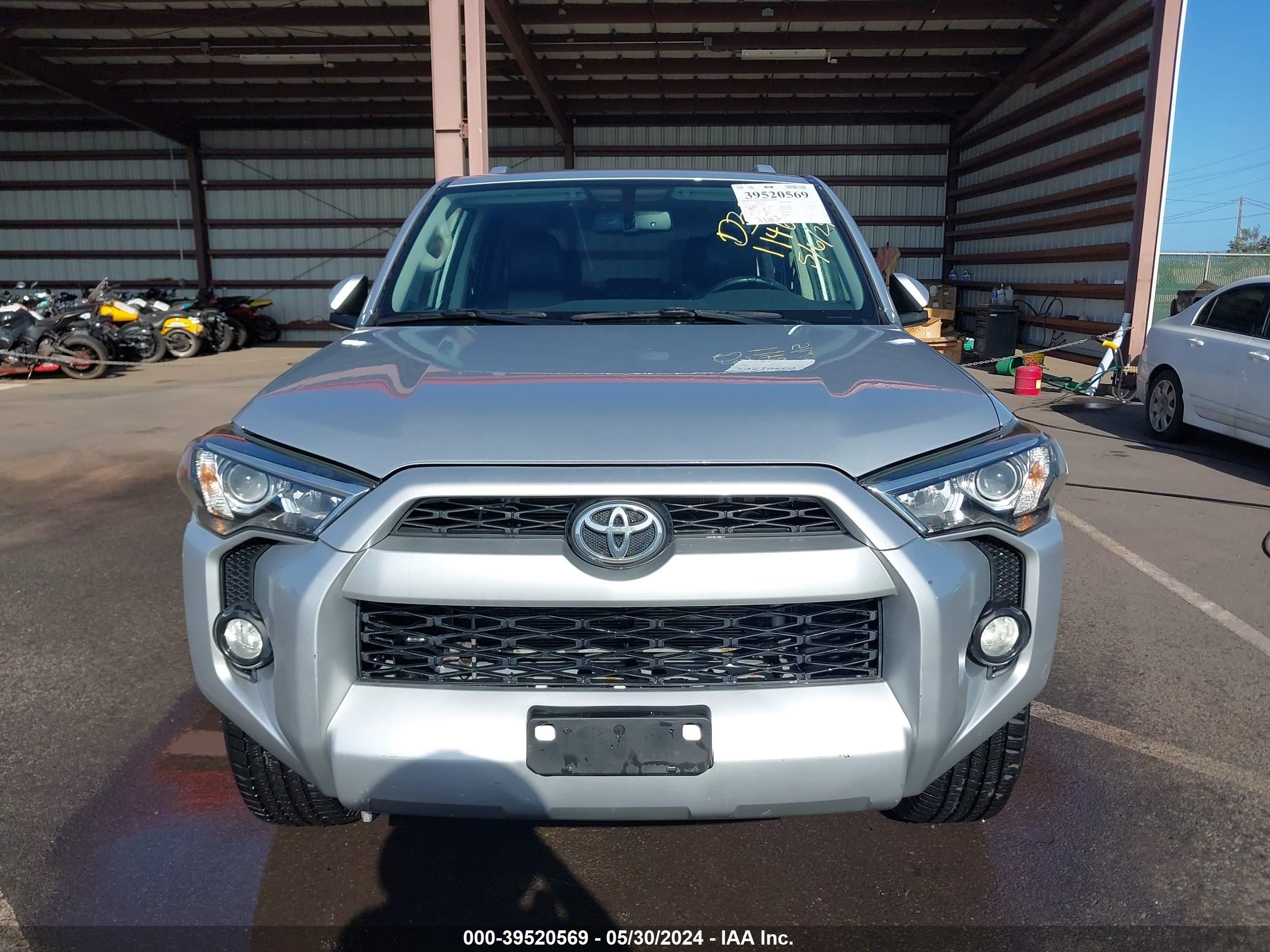 Photo 11 VIN: JTEZU5JR1E5071896 - TOYOTA 4RUNNER 