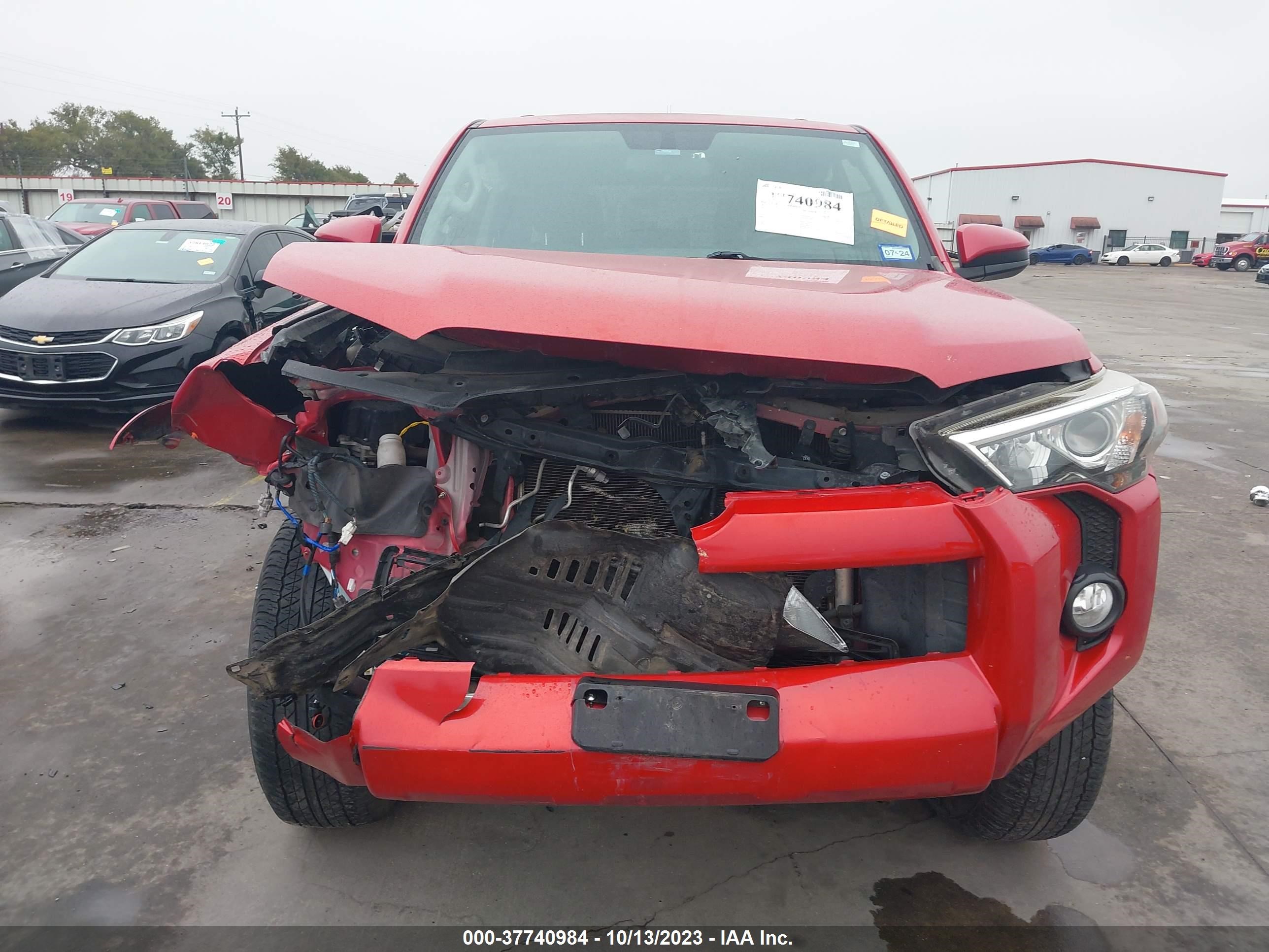 Photo 11 VIN: JTEZU5JR1J5166727 - TOYOTA 4RUNNER 