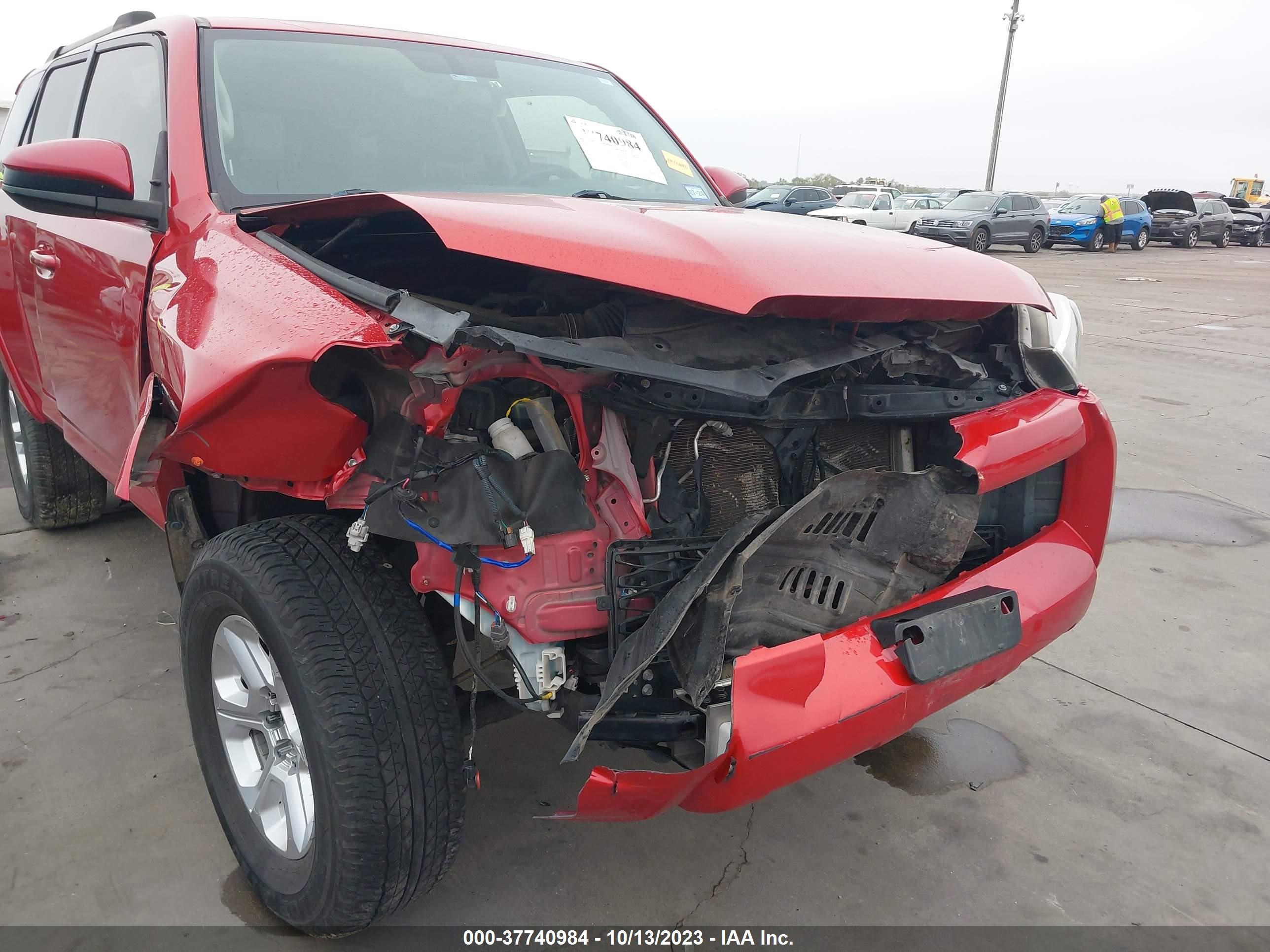 Photo 5 VIN: JTEZU5JR1J5166727 - TOYOTA 4RUNNER 