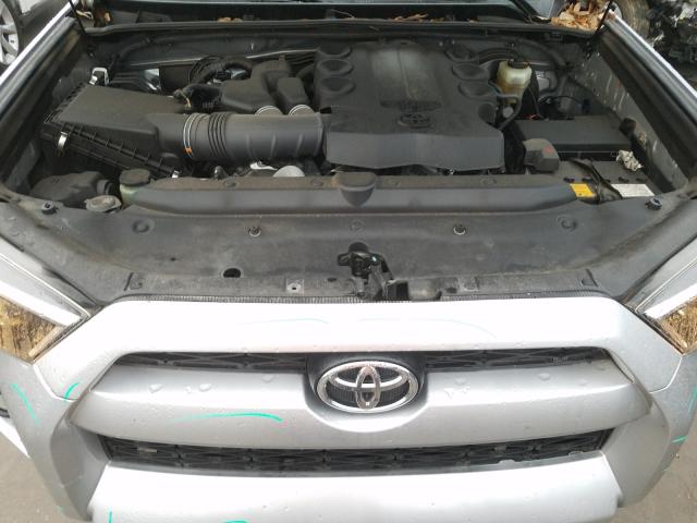 Photo 6 VIN: JTEZU5JR1J5167862 - TOYOTA 4RUNNER SR 