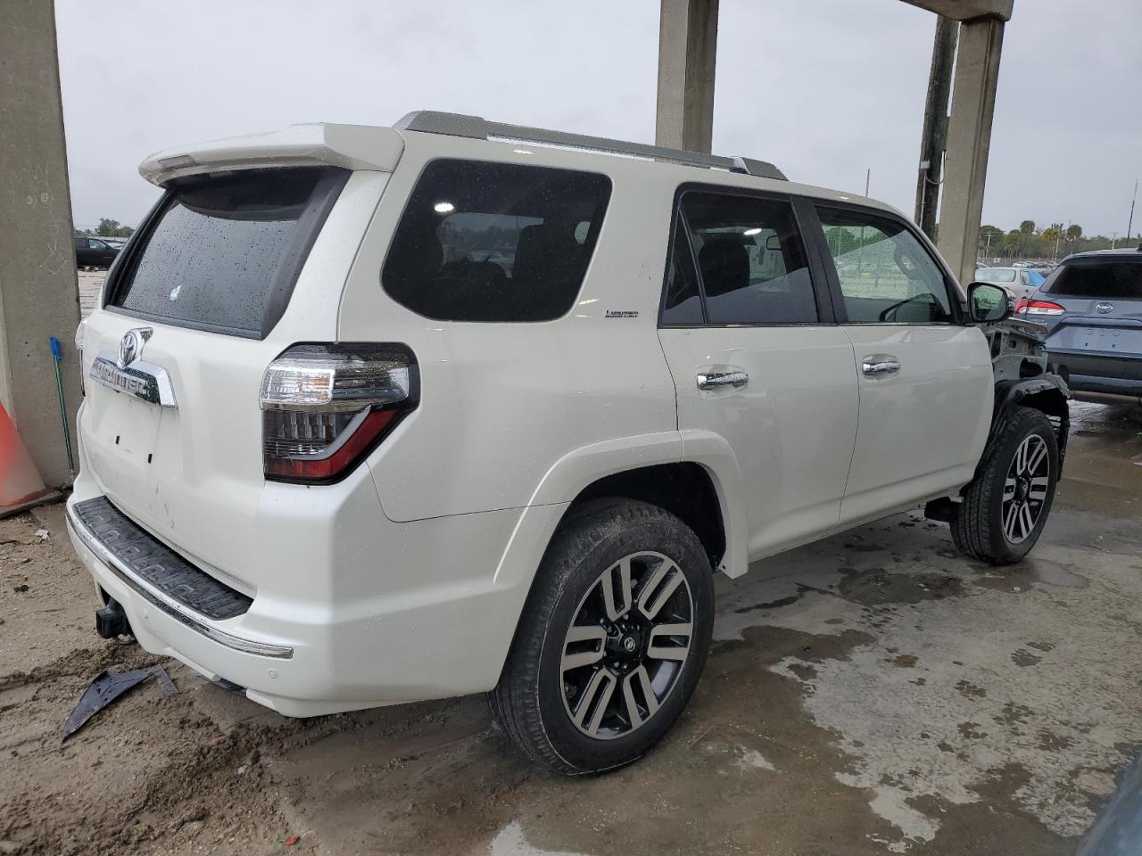 Photo 2 VIN: JTEZU5JR1J5191420 - TOYOTA 4RUNNER 