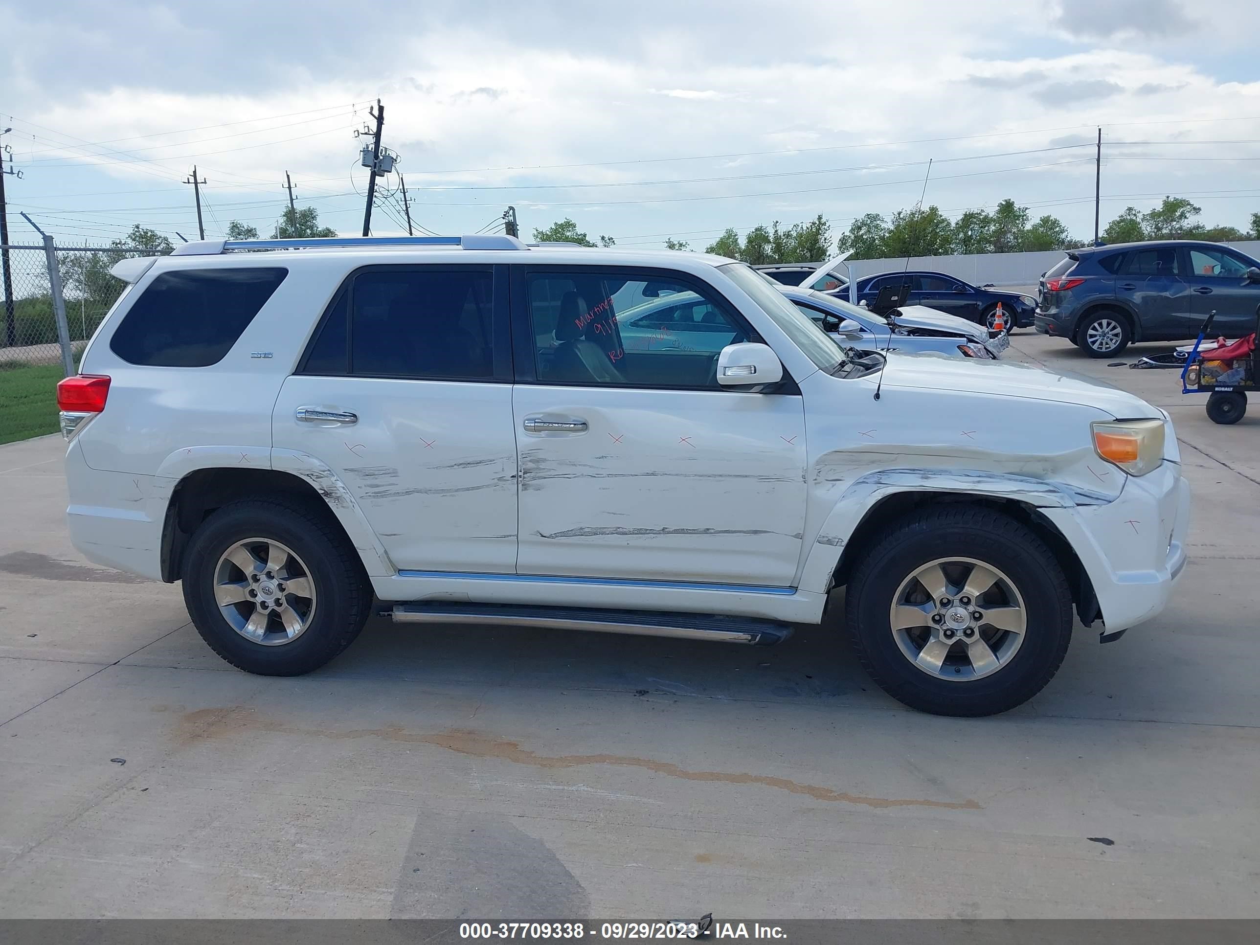 Photo 12 VIN: JTEZU5JR2A5008333 - TOYOTA 4RUNNER 