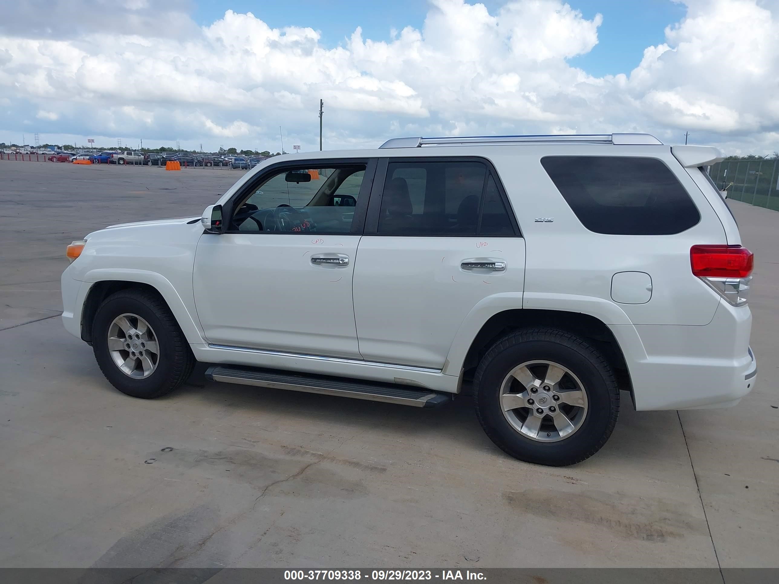 Photo 13 VIN: JTEZU5JR2A5008333 - TOYOTA 4RUNNER 