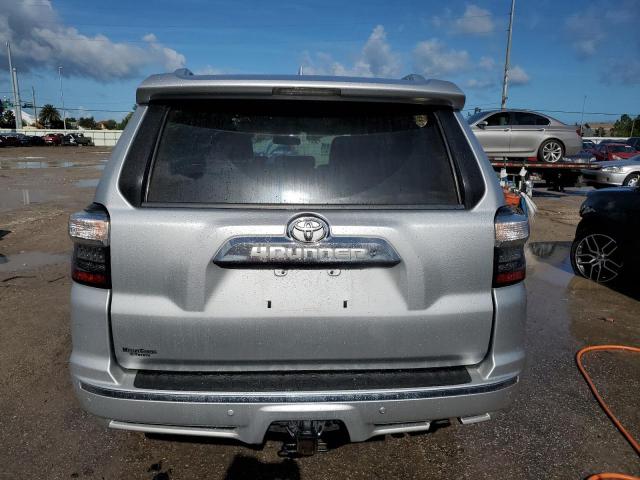 Photo 5 VIN: JTEZU5JR2H5161840 - TOYOTA 4RUNNER SR 