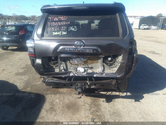 Photo 5 VIN: JTEZU5JR2J5167806 - TOYOTA 4RUNNER 