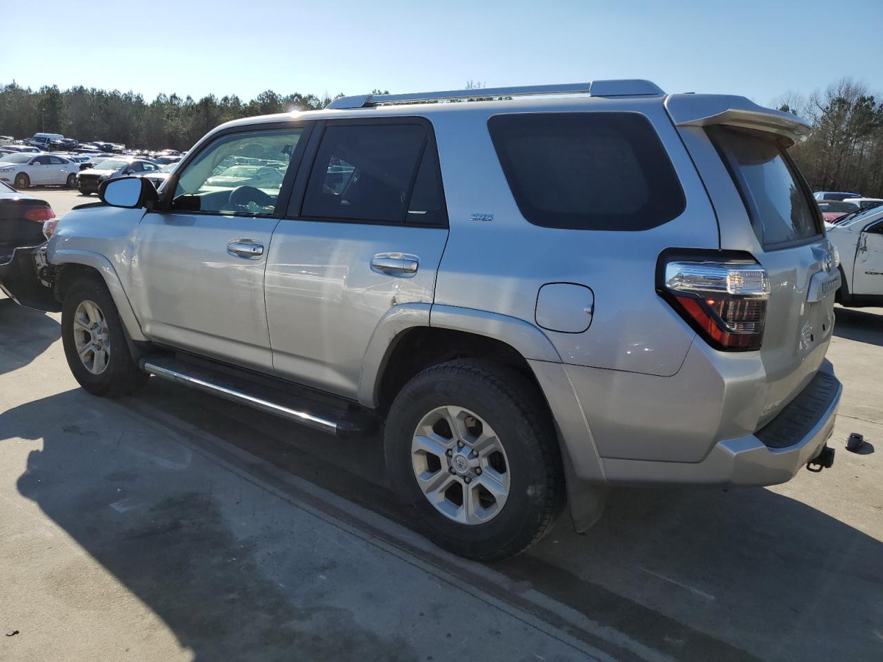 Photo 1 VIN: JTEZU5JR2J5174688 - TOYOTA 4RUNNER 