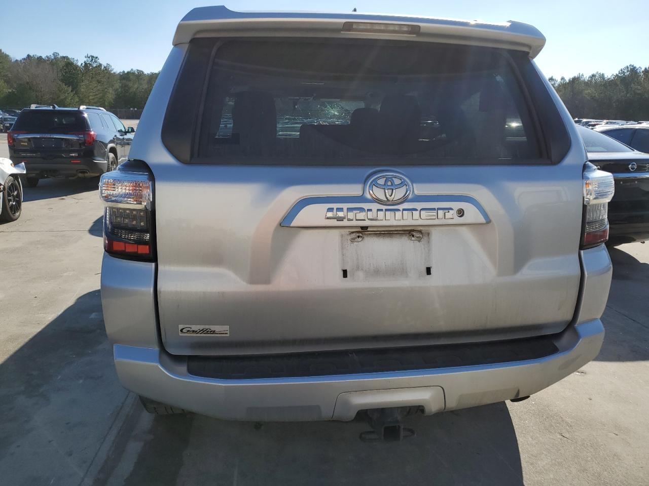 Photo 5 VIN: JTEZU5JR2J5174688 - TOYOTA 4RUNNER 