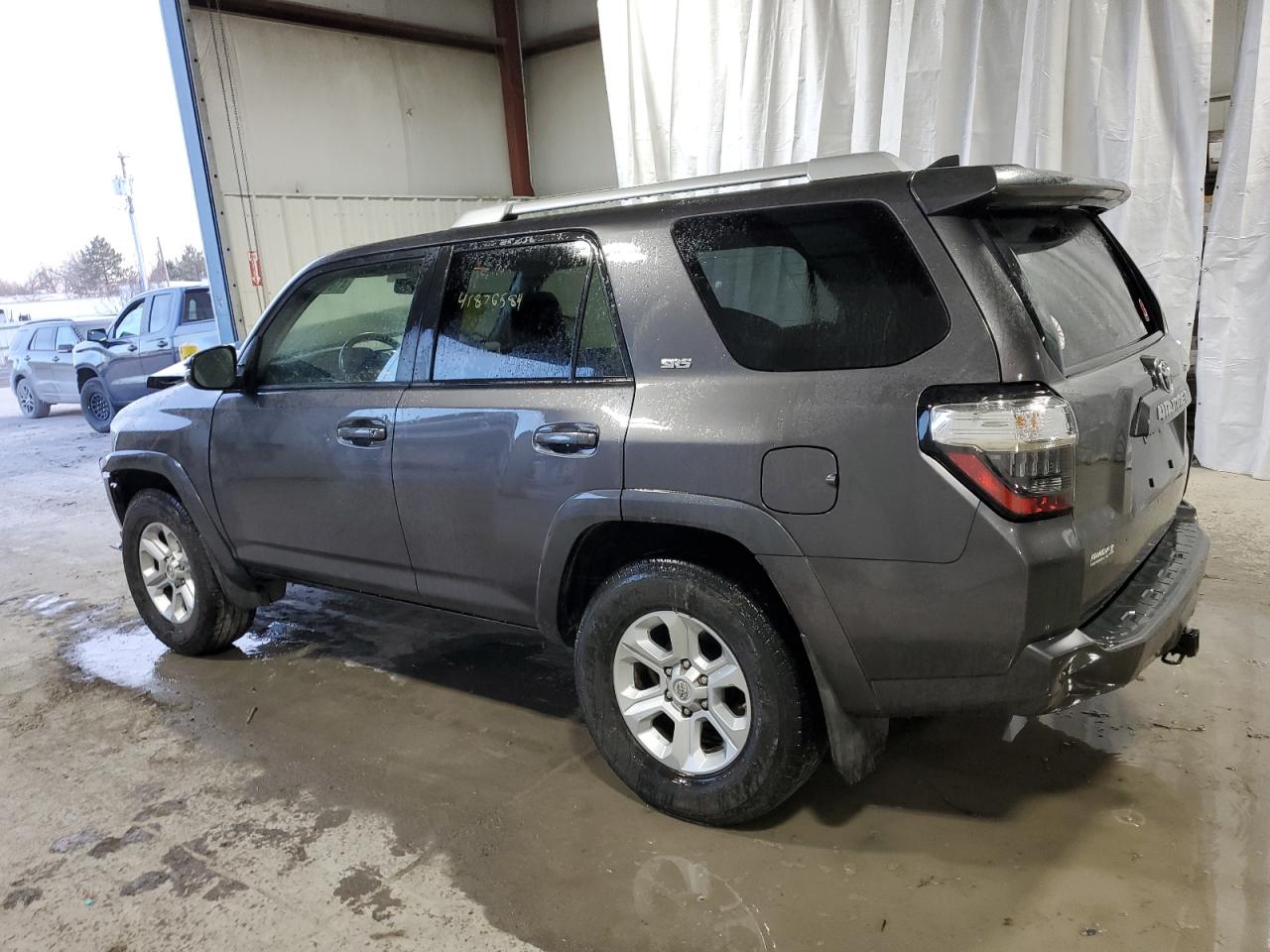 Photo 1 VIN: JTEZU5JR2J5176988 - TOYOTA 4RUNNER 