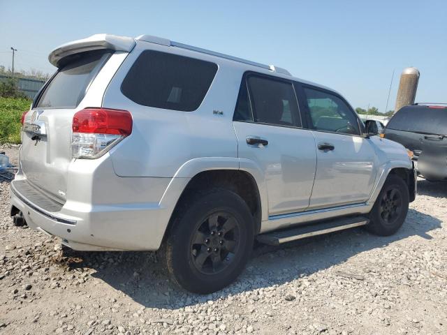 Photo 2 VIN: JTEZU5JR3B5014935 - TOYOTA 4RUNNER SR 