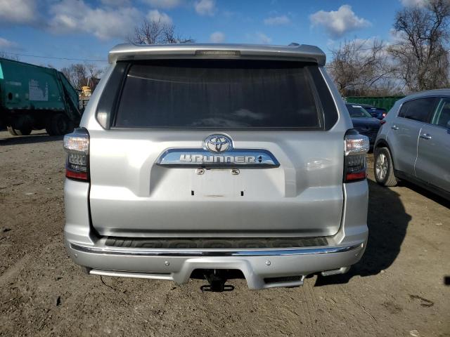 Photo 5 VIN: JTEZU5JR3H5157571 - TOYOTA 4RUNNER SR 