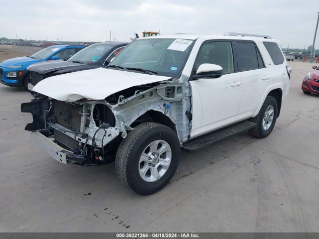 Photo 1 VIN: JTEZU5JR3J5179687 - TOYOTA 4RUNNER 