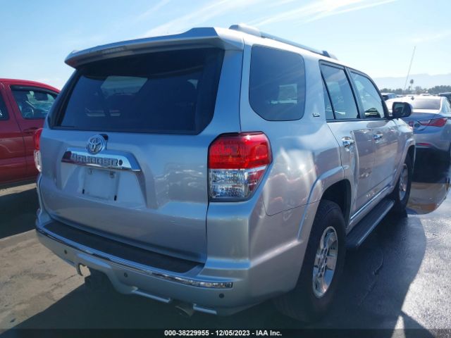 Photo 3 VIN: JTEZU5JR4A5006924 - TOYOTA 4RUNNER 