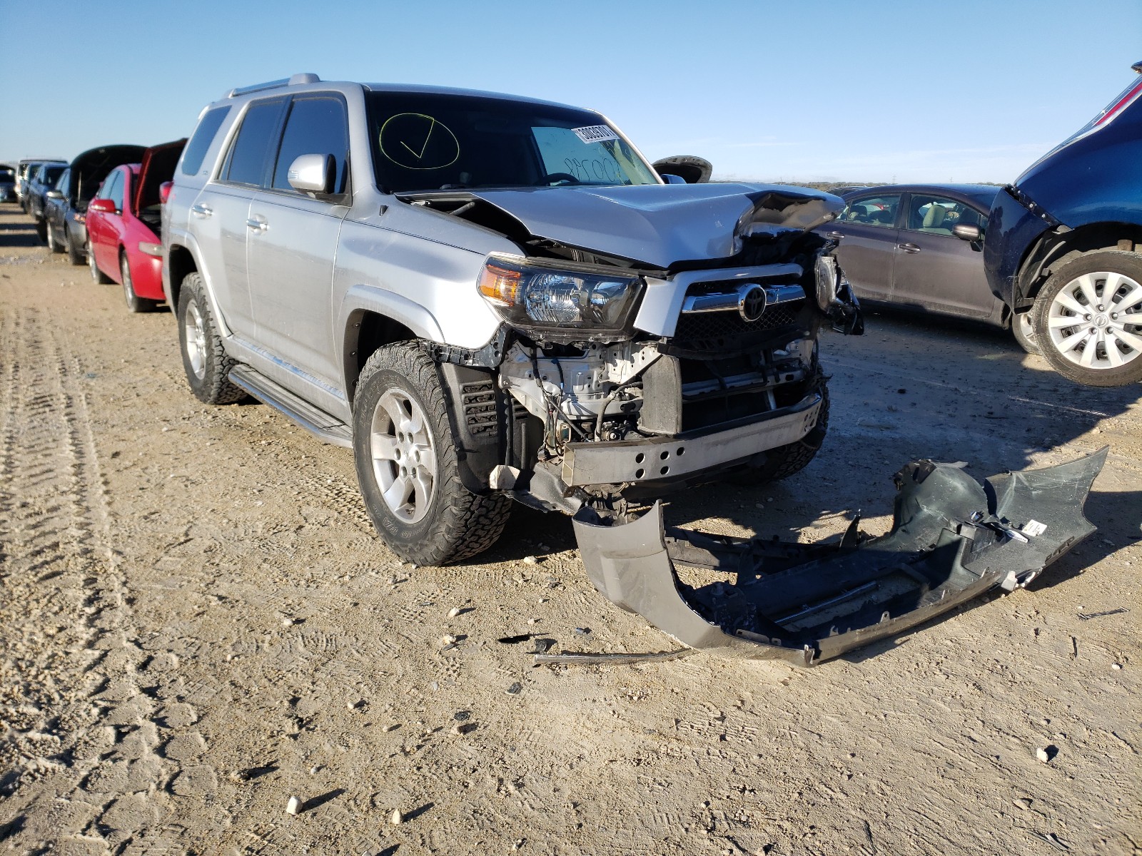 Photo 0 VIN: JTEZU5JR4B5032165 - TOYOTA 4RUNNER SR 