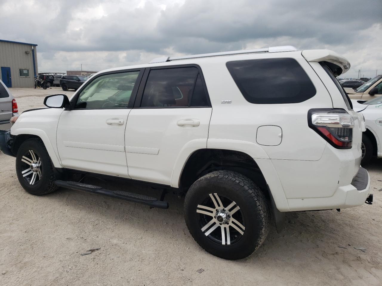 Photo 1 VIN: JTEZU5JR4F5091478 - TOYOTA 4RUNNER 