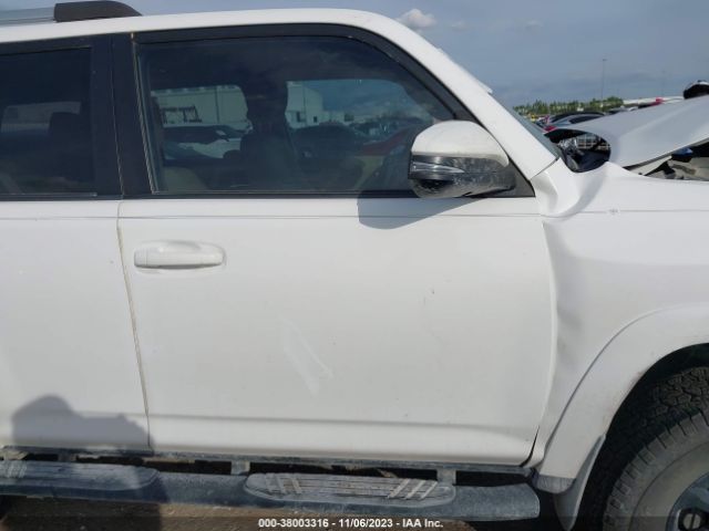 Photo 4 VIN: JTEZU5JR4F5100101 - TOYOTA 4RUNNER 