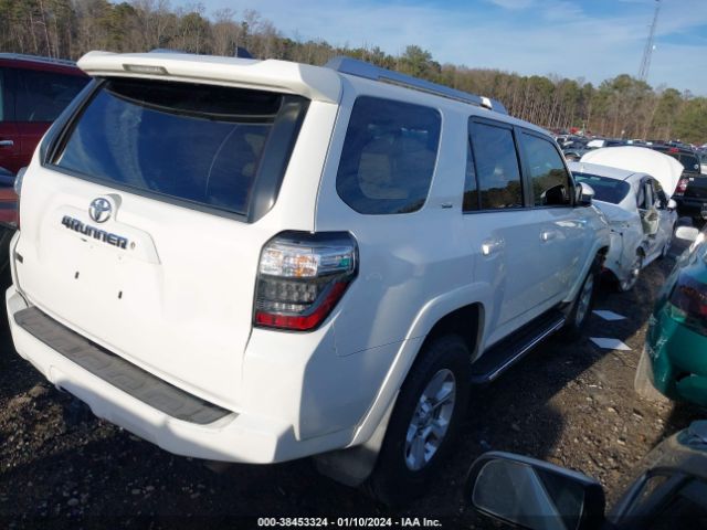 Photo 3 VIN: JTEZU5JR4G5126201 - TOYOTA 4RUNNER 