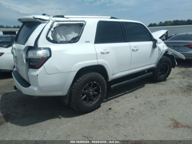 Photo 3 VIN: JTEZU5JR4H5149057 - TOYOTA 4RUNNER 