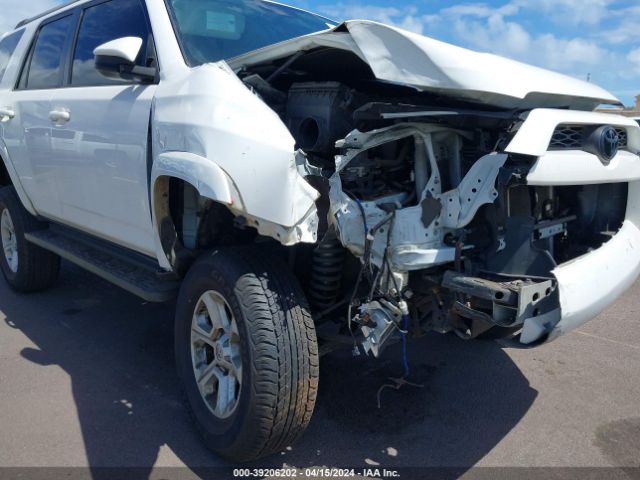 Photo 5 VIN: JTEZU5JR4J5176457 - TOYOTA 4RUNNER 