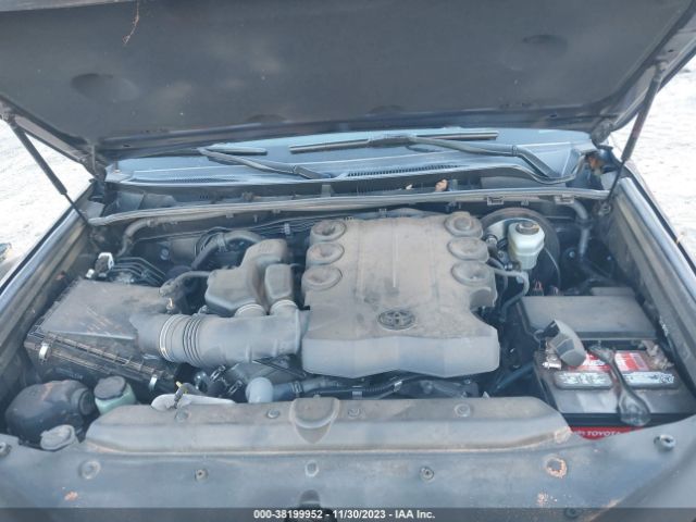 Photo 9 VIN: JTEZU5JR4J5182744 - TOYOTA 4RUNNER 