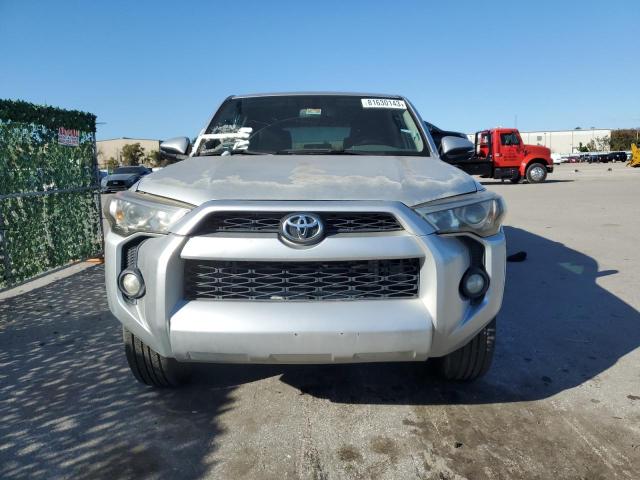 Photo 4 VIN: JTEZU5JR5F5090629 - TOYOTA 4RUNNER 