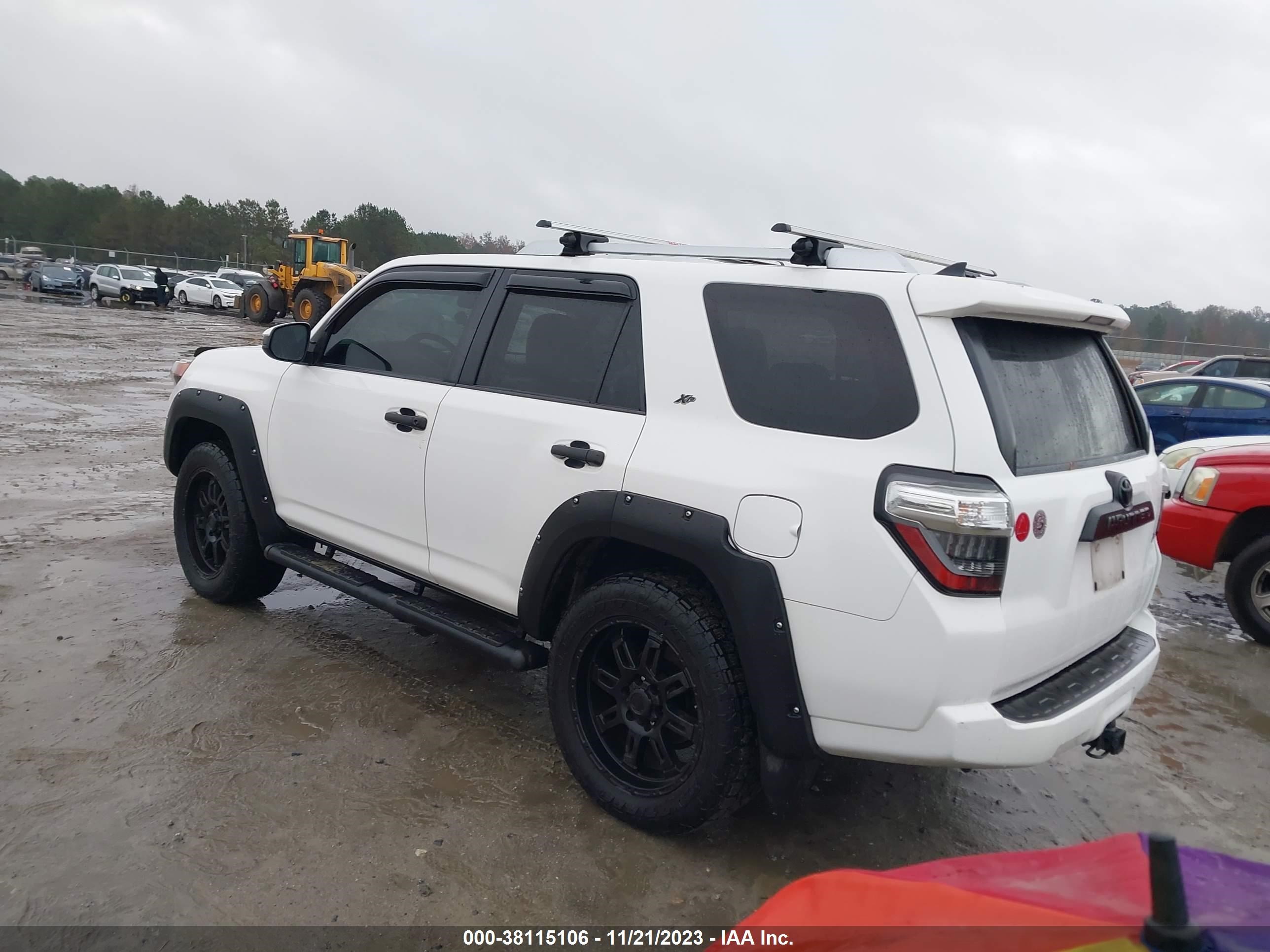 Photo 2 VIN: JTEZU5JR5F5104027 - TOYOTA 4RUNNER 