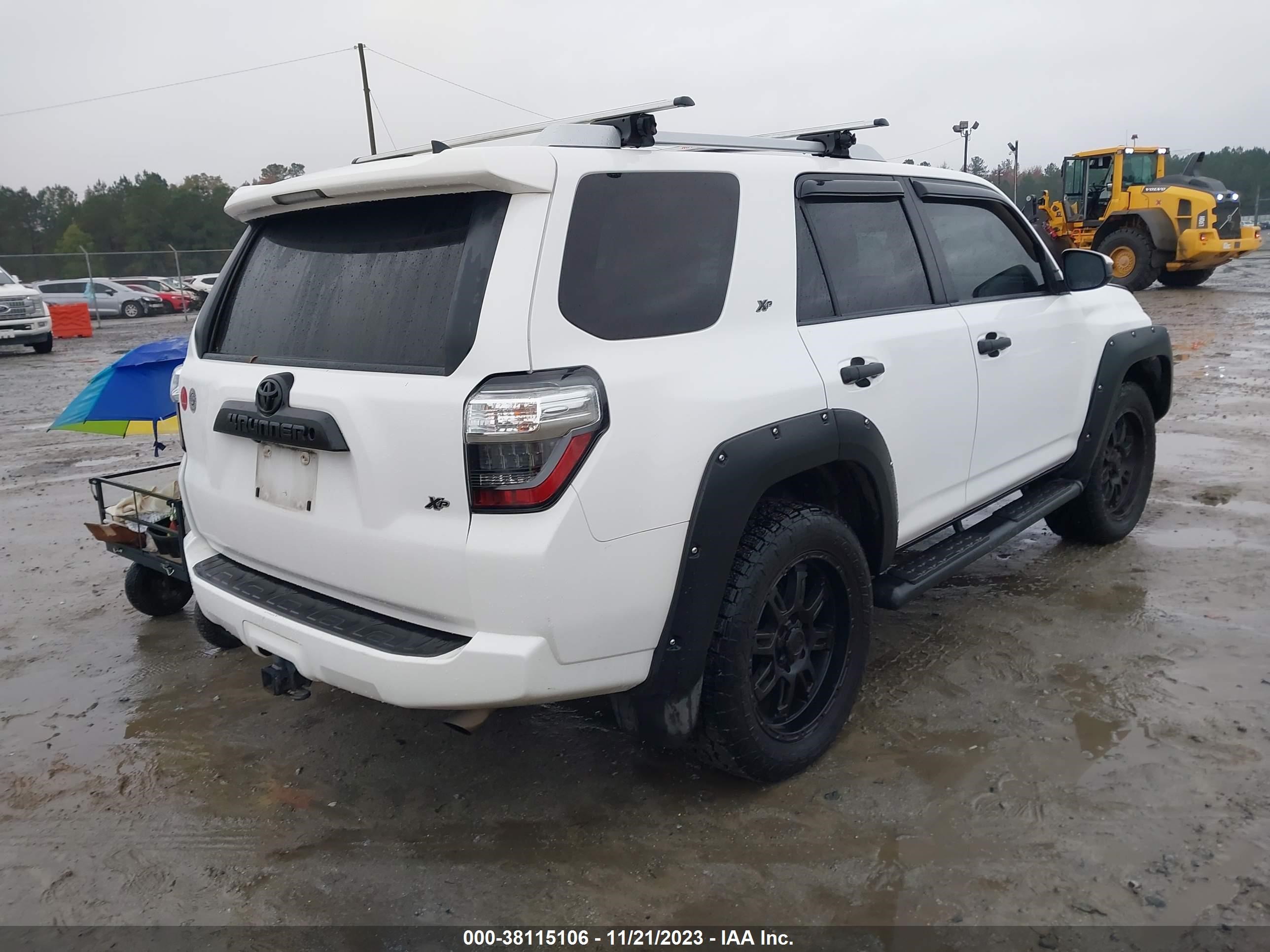 Photo 3 VIN: JTEZU5JR5F5104027 - TOYOTA 4RUNNER 