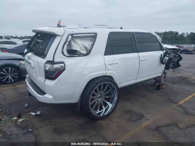 Photo 3 VIN: JTEZU5JR5F5108160 - TOYOTA 4RUNNER 