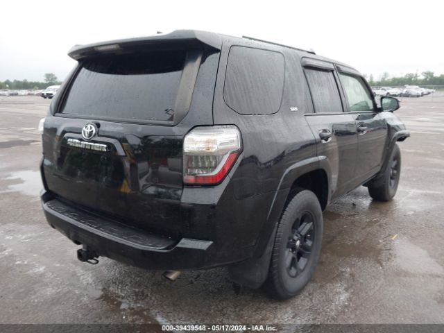 Photo 3 VIN: JTEZU5JR5G5124067 - TOYOTA 4RUNNER 