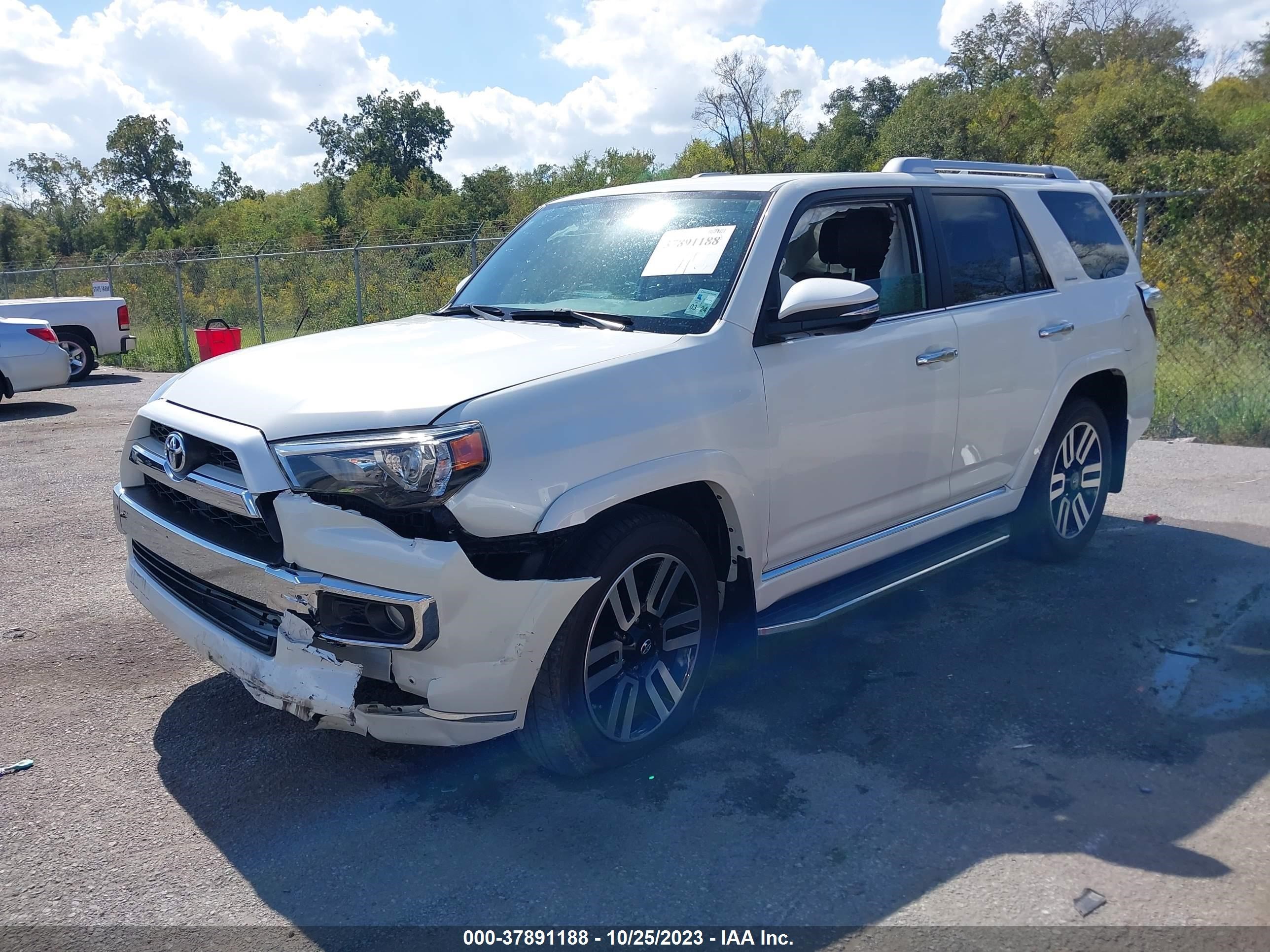 Photo 1 VIN: JTEZU5JR5J5180470 - TOYOTA 4RUNNER 