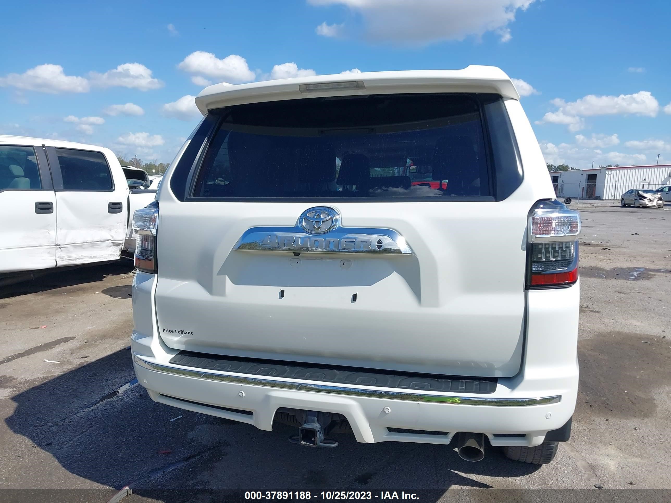 Photo 15 VIN: JTEZU5JR5J5180470 - TOYOTA 4RUNNER 