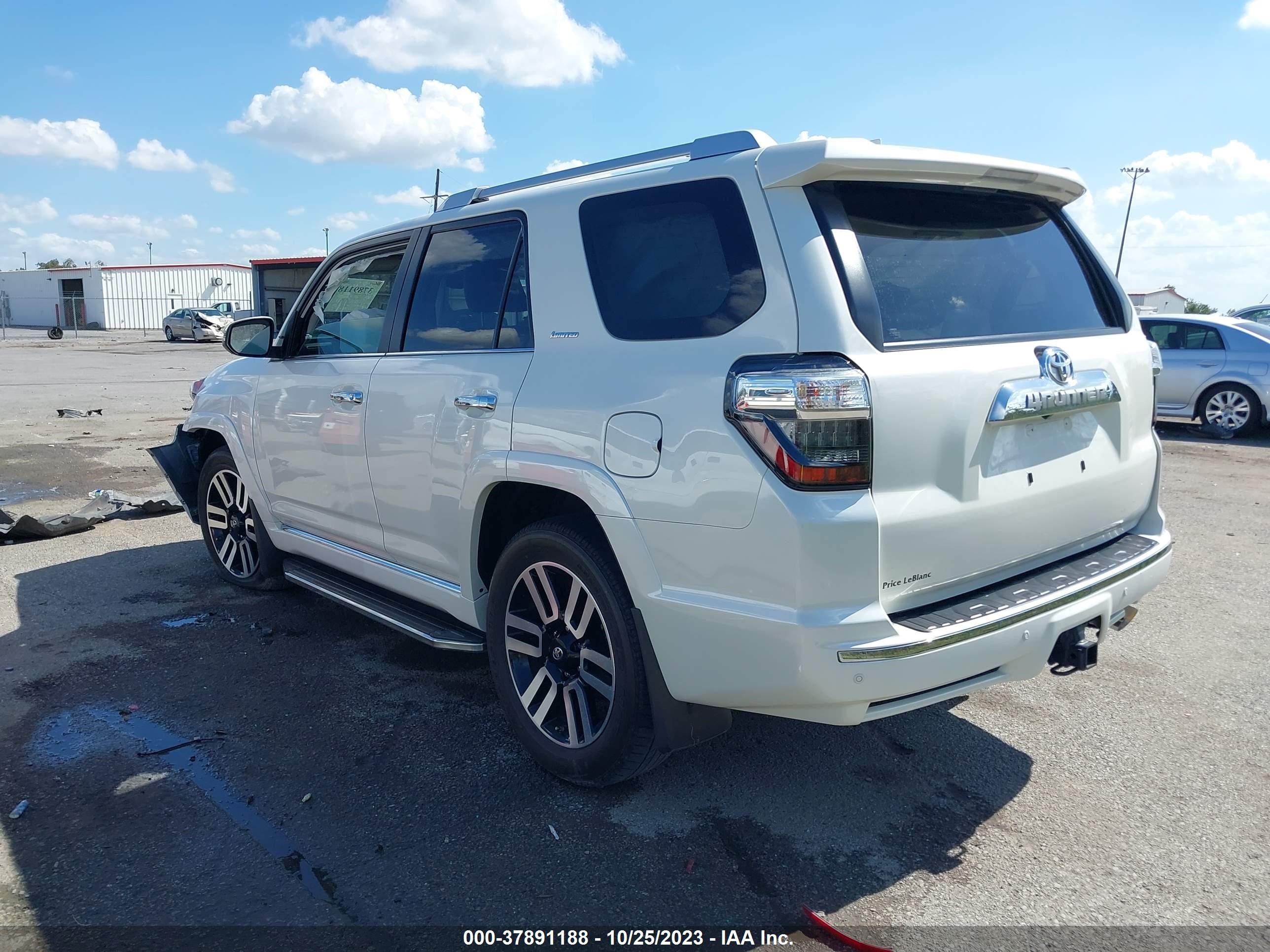 Photo 2 VIN: JTEZU5JR5J5180470 - TOYOTA 4RUNNER 