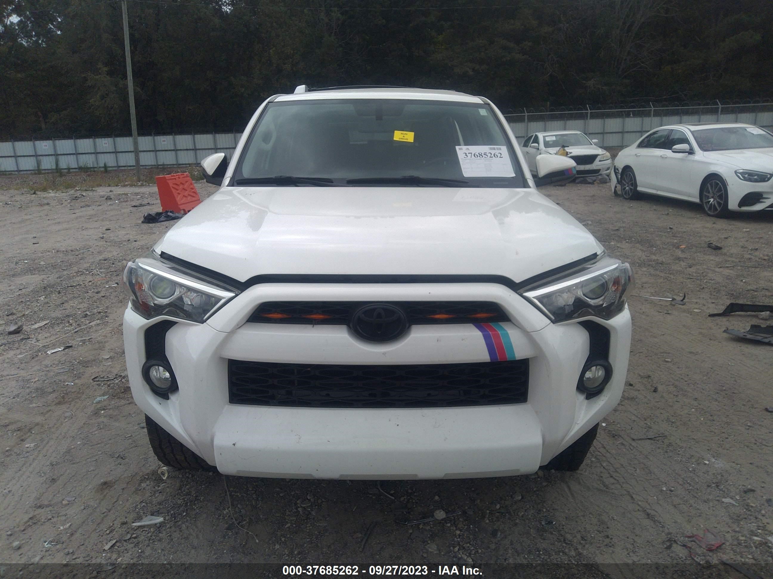 Photo 11 VIN: JTEZU5JR5J5181280 - TOYOTA 4RUNNER 